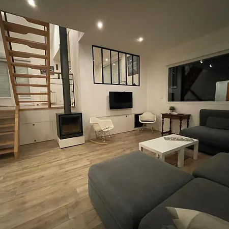 Des Falaises De Champeaux